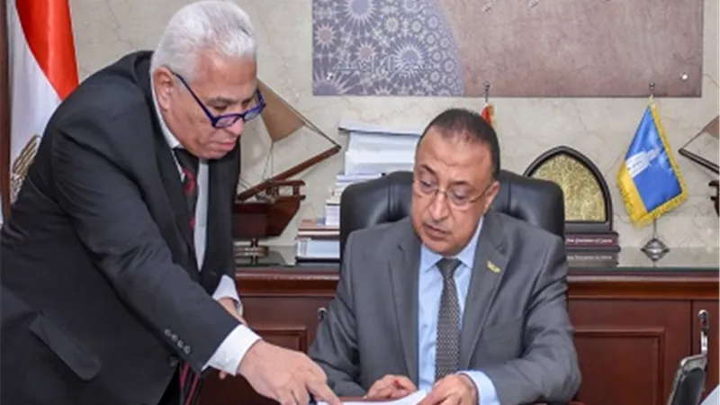 محافظ الإسكندرية يعتمد نتائج امتحانات الدور الثاني للشهادة الإعدادية العامة والمكفوفين