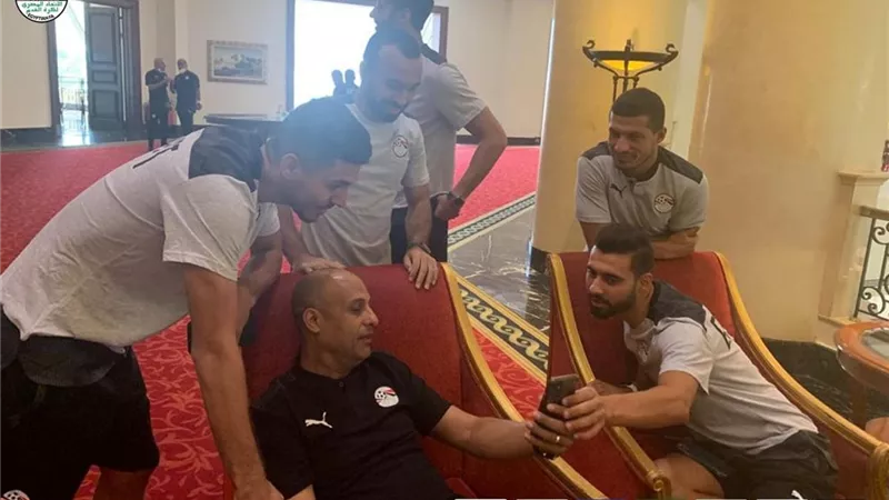 بالصور.. مسحة للمنتخب قبل انطلاق معسكره المغلق