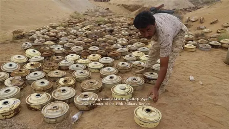 صعدة.. لغم حوثي يودي بحياة أحد مهندسي نزع الألغام