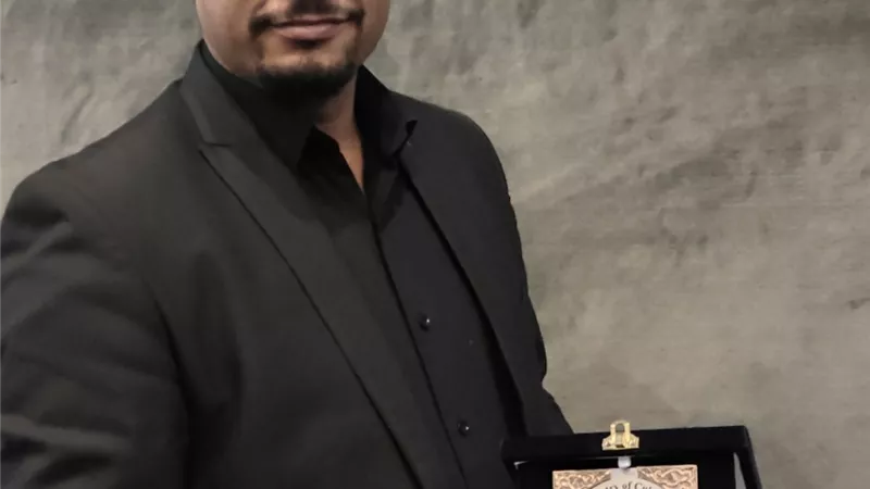 تكريم الشاعر والناقد سيد عبدالرازق في احتفالية بأسيوط