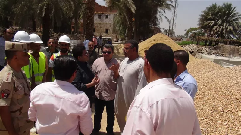 نائب محافظ بني سويف يتفقد مشروعات حياة كريمة بمركز ببا