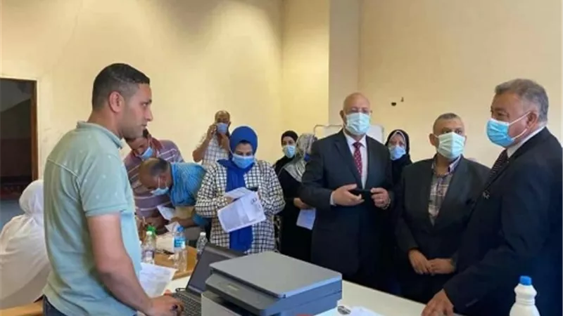 تطعيم ٦٠٢ من منتسبي جامعة بنها بلقاح كورونا