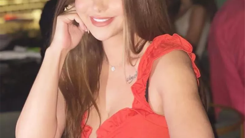 شاهد .. رانيا ملاح تشارك جمهورها كلمات رقيقة وإبتسامة جذابة ..صور