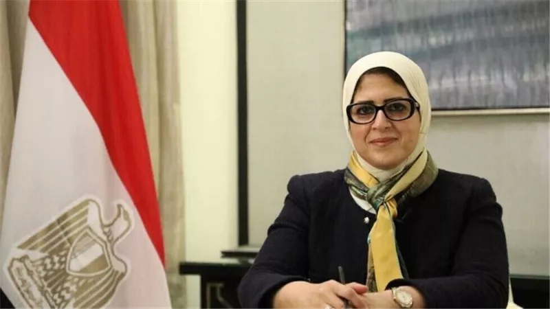 وزيرة الصحة: الطاقة الإنتاجية للمصنع 24 ألف عبوة في الساعة الواحدة