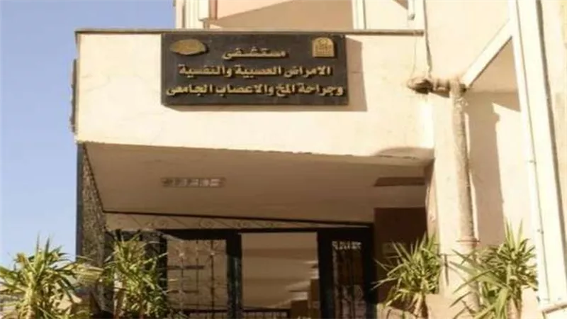 فريق طبي بجامعة أسيوط ينجح فى إعادة الإبصار إلى العين اليمنى لمريض