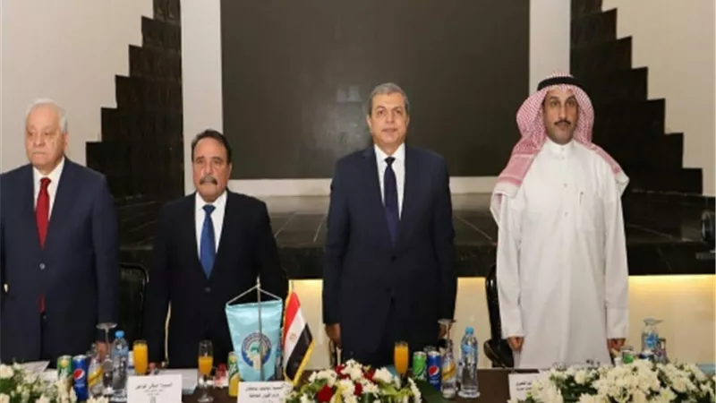 وزير القوى العاملة يدعو إلى التكاتف وتحقيق الوحدة العربية بكل قوتها
