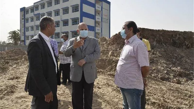محافظ أسيوط يتفقد مجمع مدارس بني سميع الابتدائي والثانوي بمركز أبوتيج