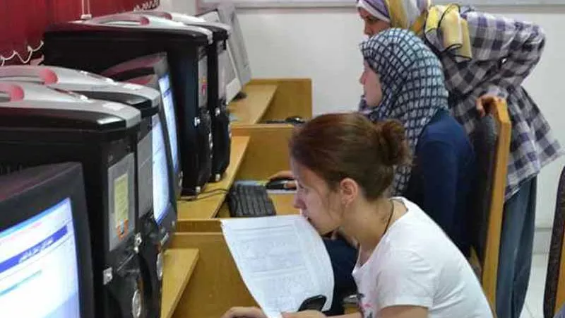 تنسيق الجامعات.. خطوات تسجيل رغبات القبول بالكليات.. وأماكن خالية لطلاب الشعب الثلاثة بالمرحلة الثانية
