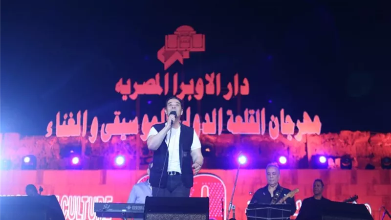 مدحت صالح يغرد ب ابن مصر ونسمة عبد العزيز تحاور الماريمبا فى ختام مهرجان القلعة 29