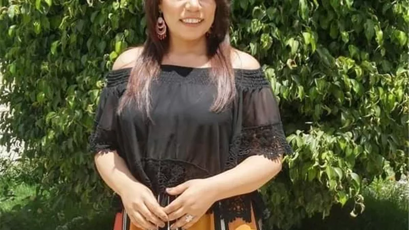 ايمان السيد غاضبة من فيسبوك