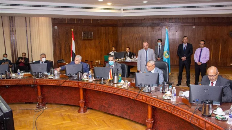مجلس جامعة طنطا يقررحظر تداول الكتب الورقية من العام الجامعى الجديد