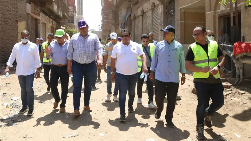 الرئيس التنفيذي للمصرية للاتصالات يتفقد أعمال التطوير بالغربية ضمن مشروع حياة كريمة