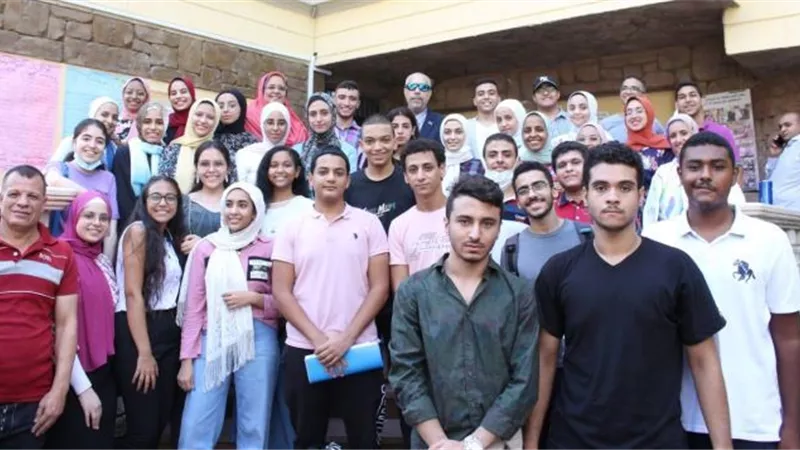 مدارس مودرن سكول أحمد عصمت تلامس السحاب وتحقق المركزالأول فى الثانوية العامة.. بالفيديو والأسماء