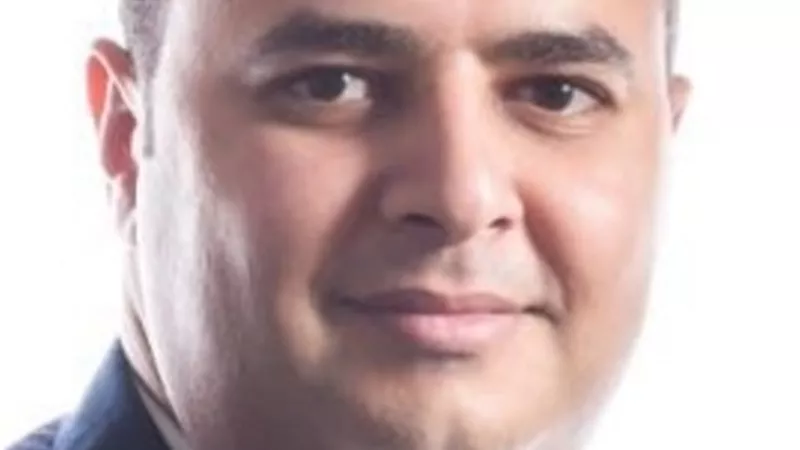 الأمين العام لاتحاد نقابات المهن الطبية: لا تعارض بين التطعيم بلقاح كورونا وبنج الأسنان