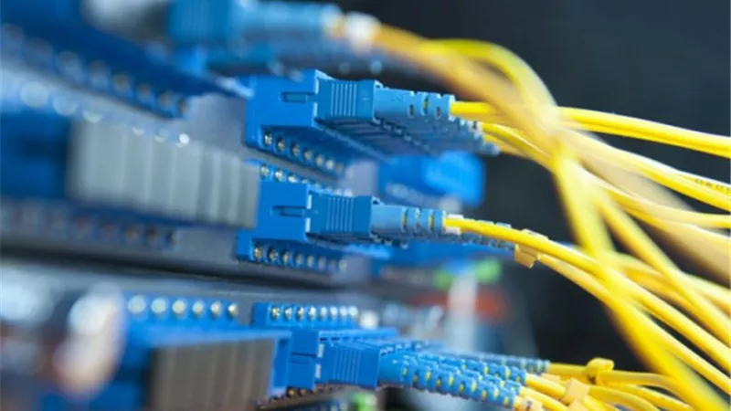 ضبط القائم على إدارة منظومة إتصالات غير مرخصة لخدمات الإنترنت بالجيزة