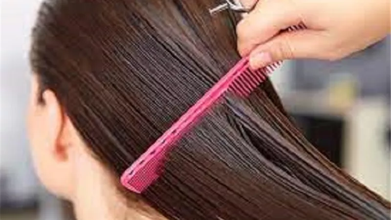 حكم ترك المرأة غسل شعرها بعد تصفيفه عند الكوافير وقت الاغتسال من الجنابة؟ ..الإفتاء تجيب