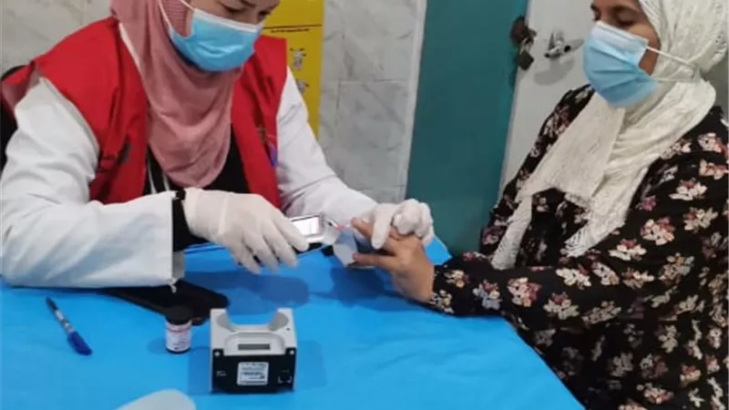 فحص المواطنين الشراقوة بالمبادرة الرئاسية لعلاج الأمراض المزمنة والكشف المبكر للاعتلال الكلوي