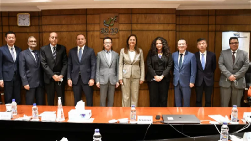 وزيرة التخطيط تلتقي نائب رئيس شركة هواوي العالمية لبحث سبل التعاون