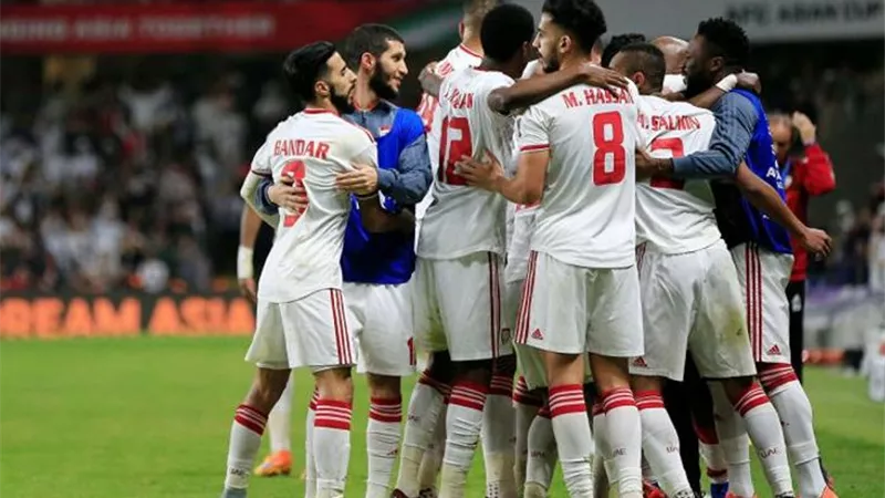 موعد مباراة الإمارات ولبنان .. القنوات الناقلة