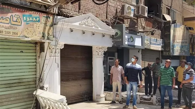 نائب محافظ القليوبية يقود حملة مكبرة لازالة الاشغالات بشرق شبرا الخيمة
