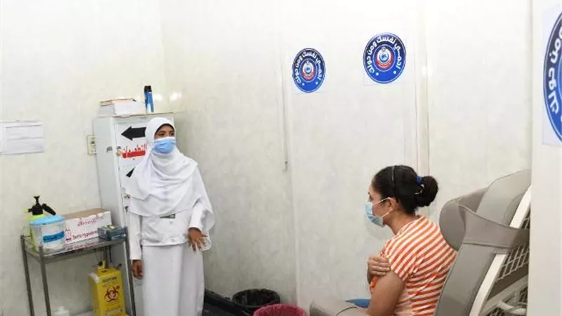 محافظ أسوان يتابع أداء المنظومة الصحية.. ويؤكد على الرقابة والمتابعة الدورية للخدمات الطبية