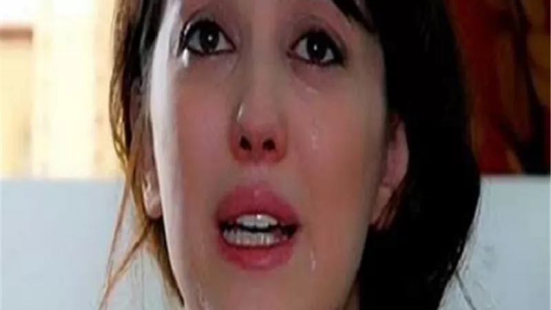 صاحبة بصمات بالسينما والدراما.. كندة علوش تنعي مكسيم خليل فى والدته