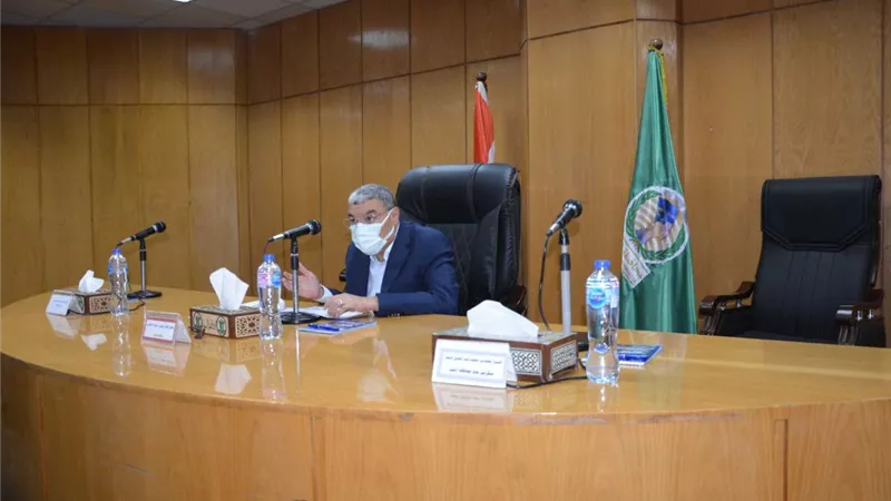 محافظ المنيا : نسابق الزمن من اجل انهاء مشروعات حياة كريمة فى 192 قرية