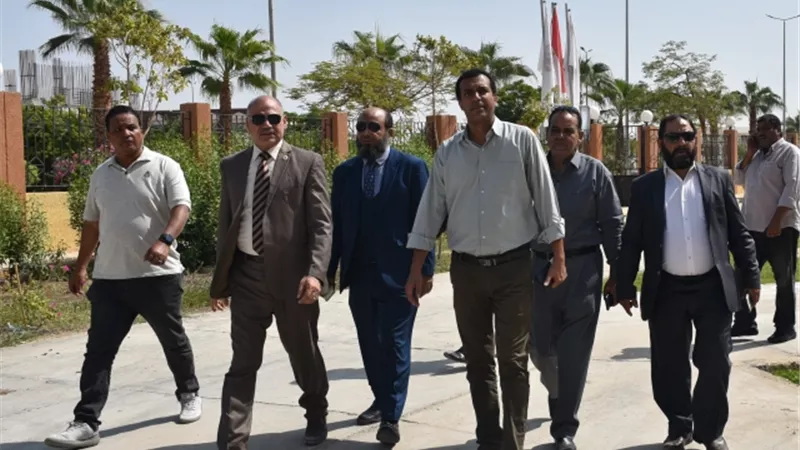 وفد التعليم العالي بوزارة التخطيط يتفقد المشروعات الجامعية الجارية بجامعة الأقصر