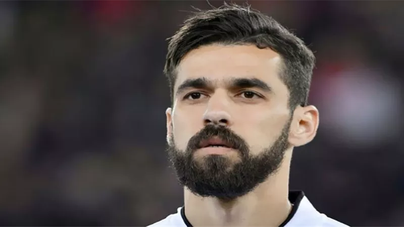 رئيس الزمالك يفجر مفاجأة بشأن انتقال عبدالله السعيد للقلعة البيضاء