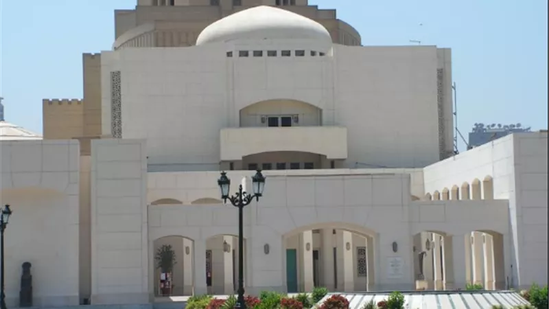 وزيرة الثقافة ورئيس الاوبرا ينعيان مصمم الديكور احمد زعفان