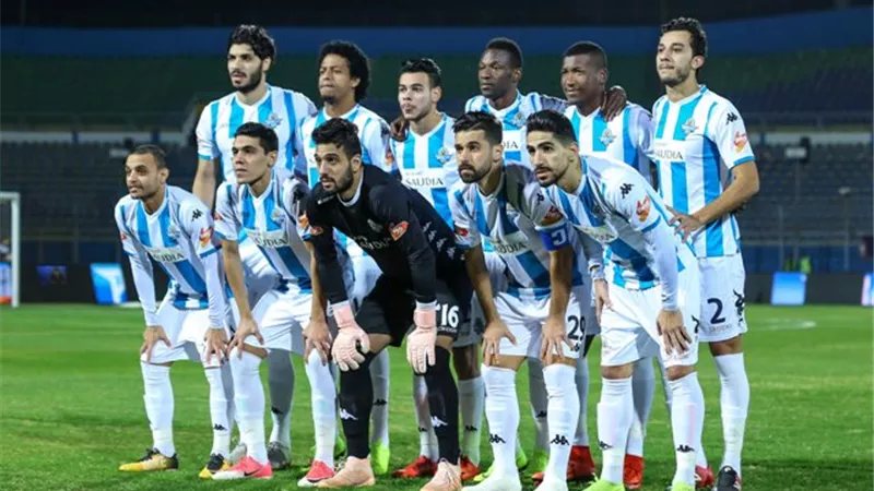 بيراميدز يحسم الجدل بشأن انتقال عبد الله السعيد للزمالك