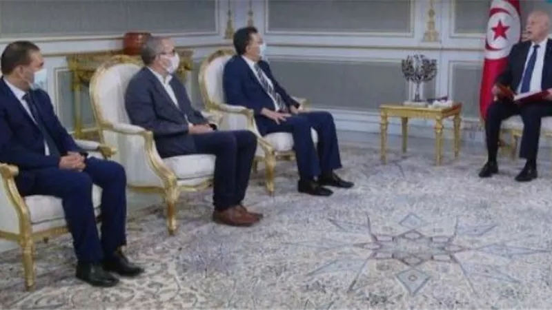 قيس سعيد يكشف عن ملفات فساد مثيرة ويتوعد أصحابها