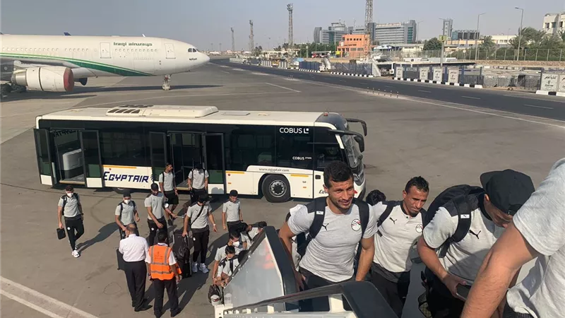 مصرللطيران تسير رحلة خاصة لنقل المنتخب الوطني لكرة القدم إلى الجابون