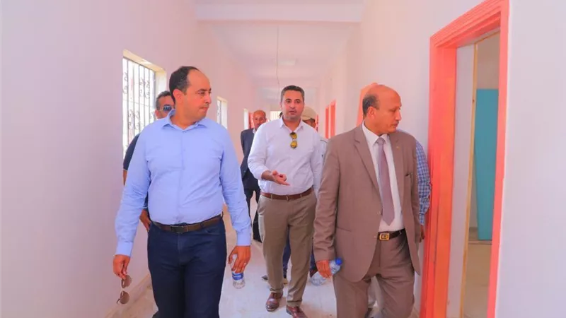 عمرو عثمان يتفقد أعمال انشاء أول مركز لعلاج وتأهيل مرضى الإدمان بقنا