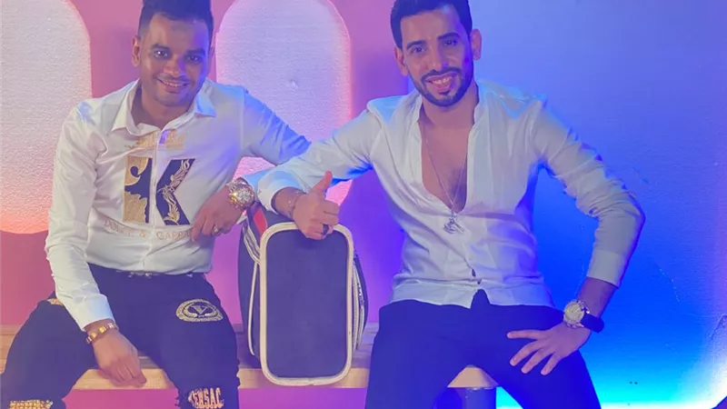 بعد صراع بينهما لعدة سنوات..محمد صيام وعلي فاروق يطرحان أغنية