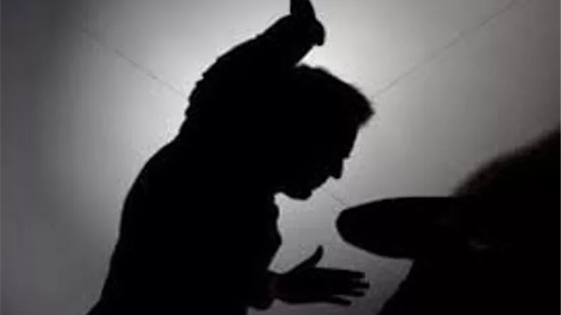 بسبب قضايا نفقة .. كشف ملابسات تعدى أحد الأشخاص على طليقته بالدقهلية