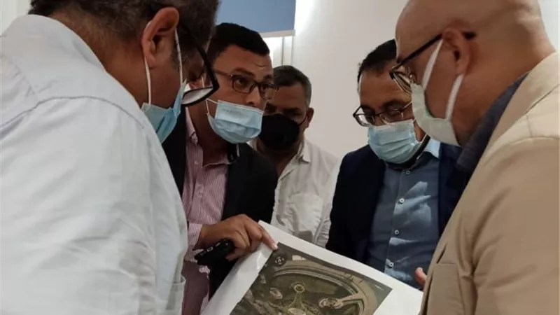 زيارة مفاجأة لرئيس الوزراء لمتابعة معدلات مشروعات العاصمة الإدارية.. بالصور