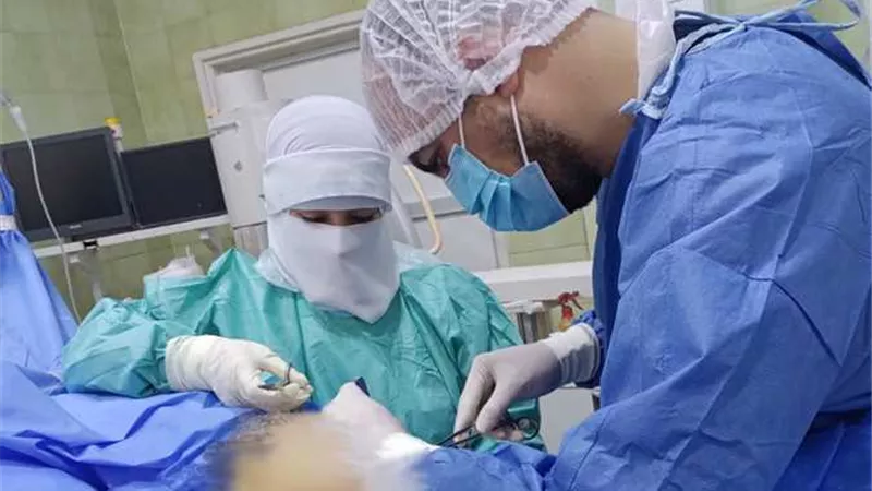 بالفيديو.. استشاري: الإنسان معرض للإصابة بالانزلاق الغضروفي بعد الـ25 عامًا