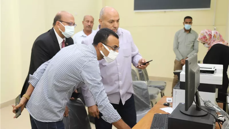 انطلاق حملة التطعيم ضد فيروس كورونا بجامعة جنوب الوادي