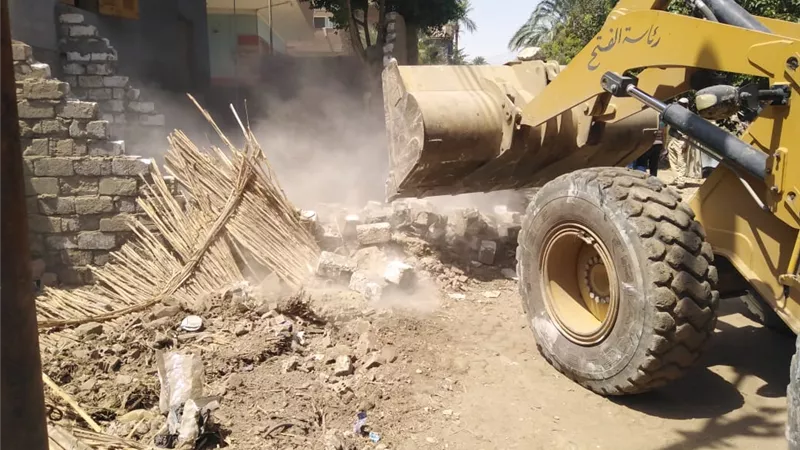 محافظ اسيوط يوجه بتكثيف حملات النظافة بالمراكز والأحياء بمراكز الغنايم وساحل سليم