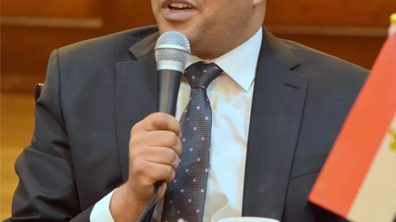 برلمانى: السيسى يسعى للقضاء على الفقر نهائيا فى مصر