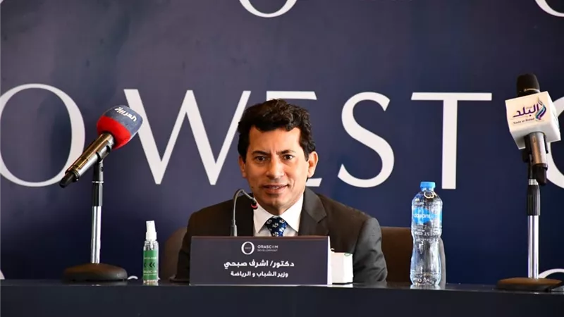 وزير الشباب يسلم دراجات المرحلة الثالثة لمبادرة دراجتك ..صحتك غداً