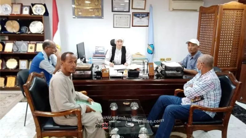 المغربي» تبحث 25 شكوى في لقاء المواطنين بسفاجا