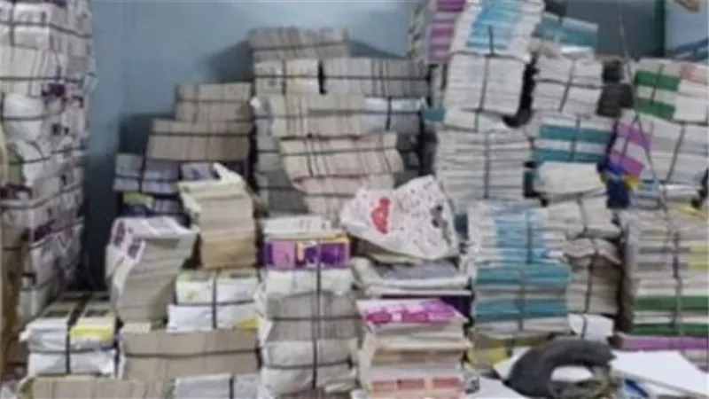 ضبط 183 ألف نسخة من كتاب دراسى خارجى بدون تصريح داخل مخزن بالقاهرة