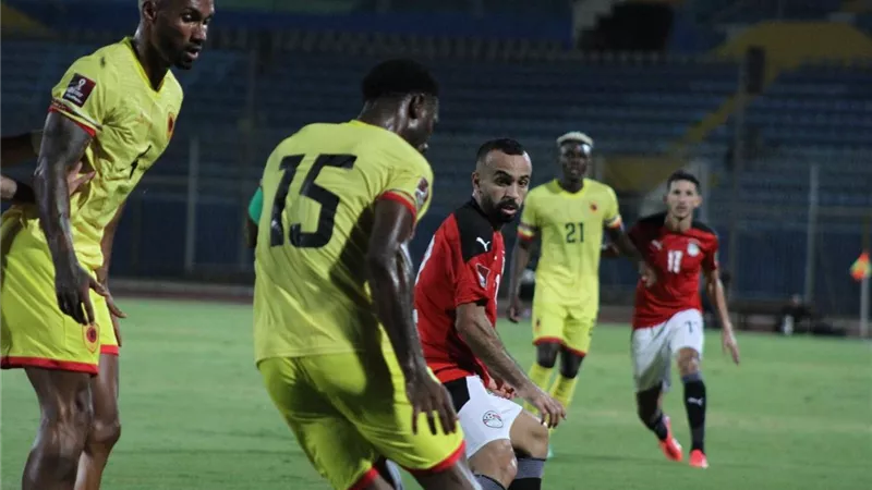 منتخب مصر يفشل فى هز شباك الجابون خلال الشوط الأول