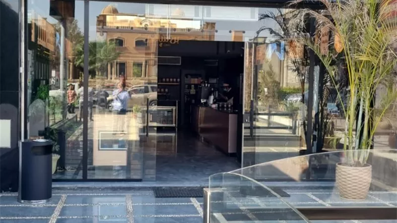 بن شاهين يحتفل بافتتاح فرع جديد للقهوة المتخصصة بالشيخ زايد