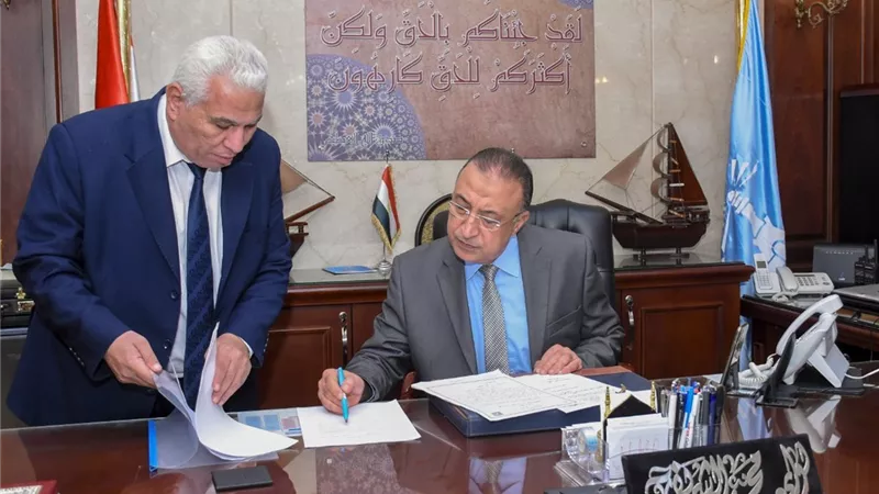 محافظ الاسكندرية يعتمد نتيجة المرحلة الثانية للقبول بالثانوي العام