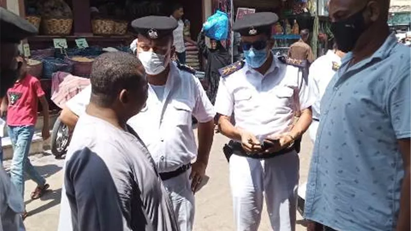 تحرير ١٥٢ محضر وإزالة إدارية فى حملة مرافق بالأقصر