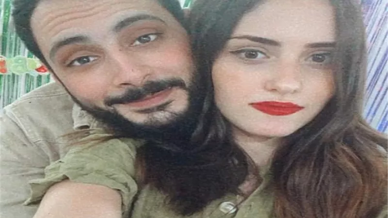 حامد الشراب نجم مسرح مصر يحتفل بالعام الرابع لزواجه