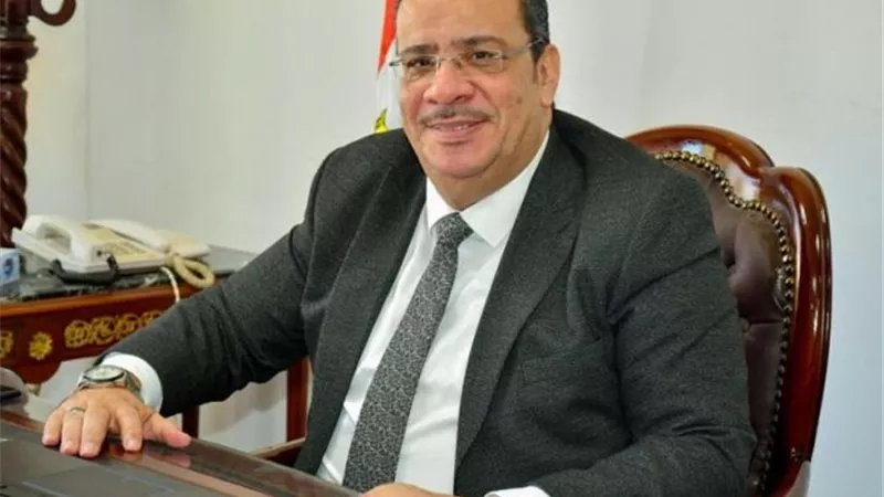 منحتين للعاملين بجامعة قناة السويس بمناسبة المولد النبوي وبدء الدراسة